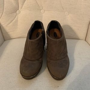 Dr. Scholl’s Memory Foam Booties Size 6.5